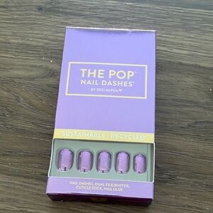 Red Aspen The Pop Nail Dashes - Purple Press-On Nails